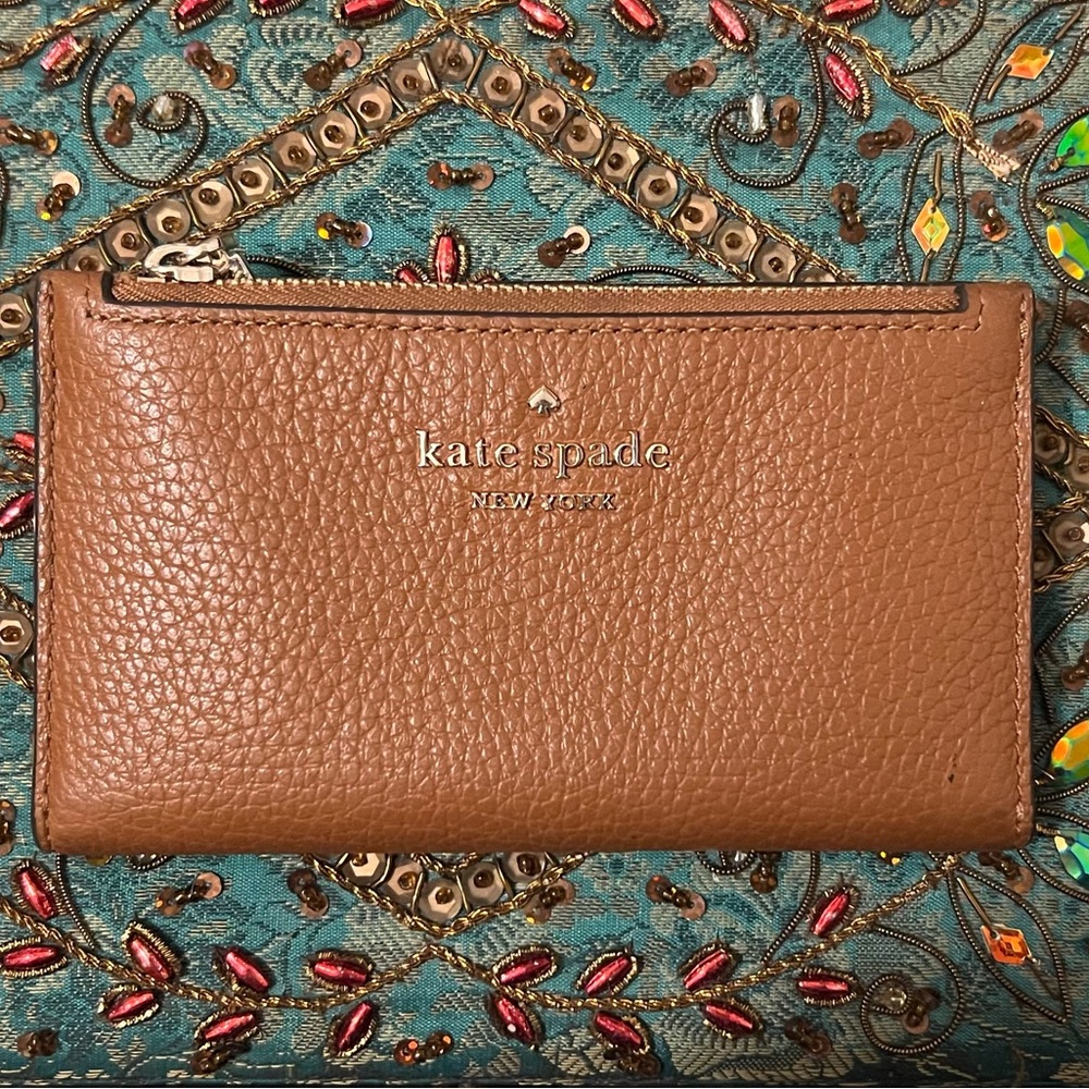 kate spade pebbled leather bifold wallet